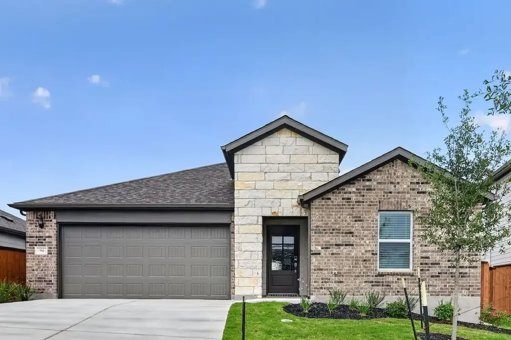 94 Flowers Avenue, Hutto