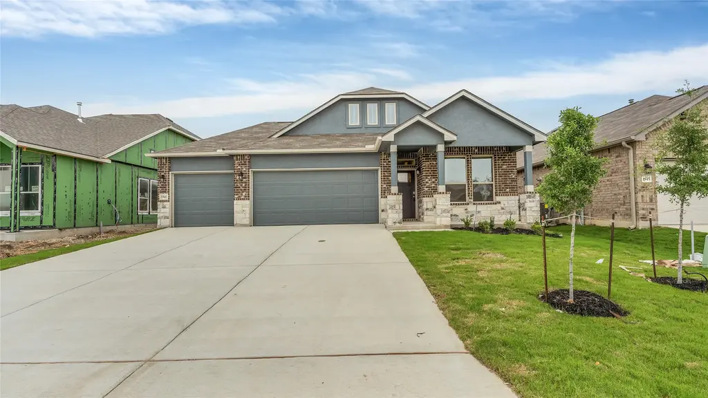 1941 Colonial Ave Avenue, New Braunfels