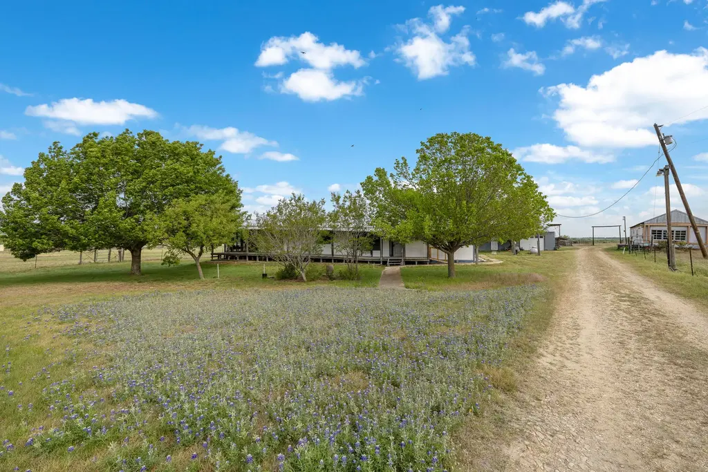 2351 County Road 487, Taylor