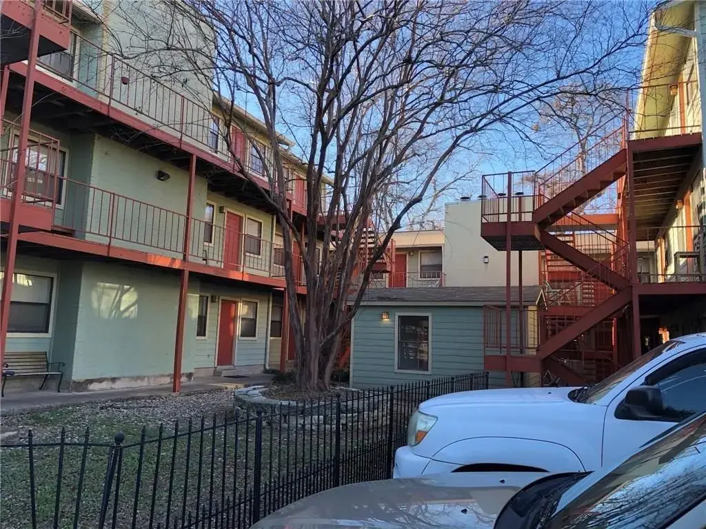 4405 Avenue A 14, Austin