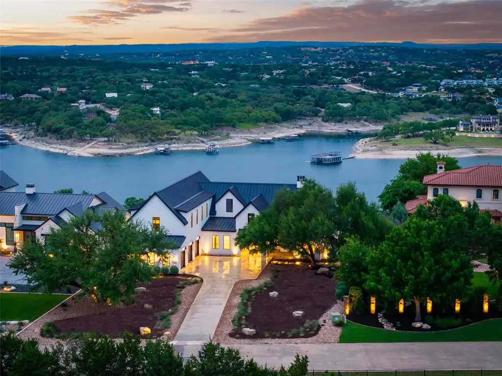 708 Watercliffe Drive, Leander