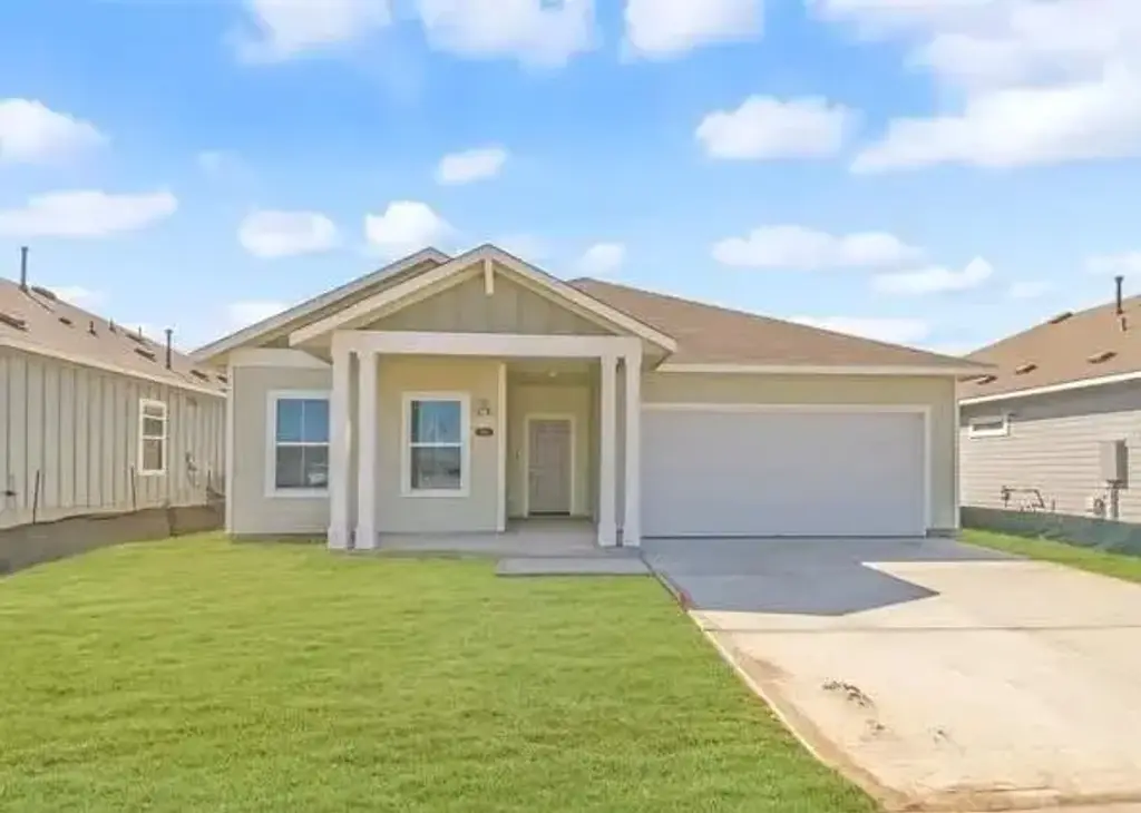 2801 Winding Creek Road, Kyle