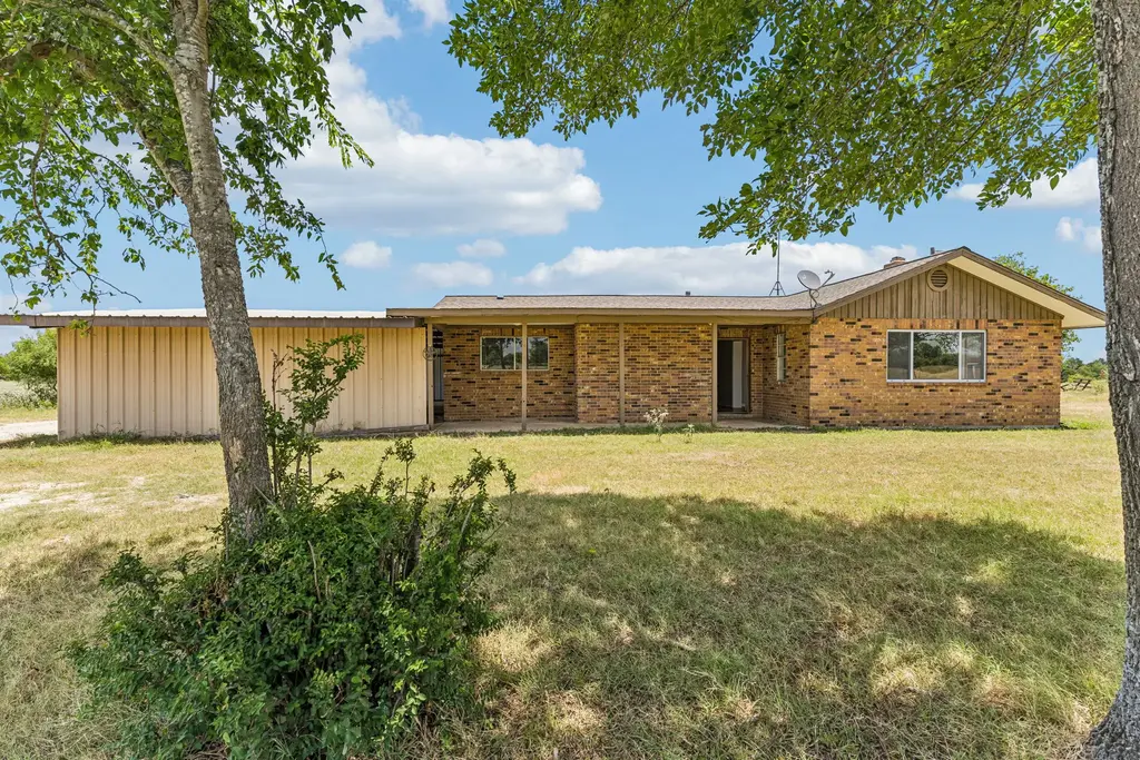 9765 State Park Road, Lockhart