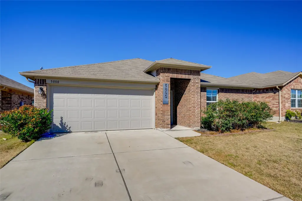 5800 Montrelia Drive, Austin