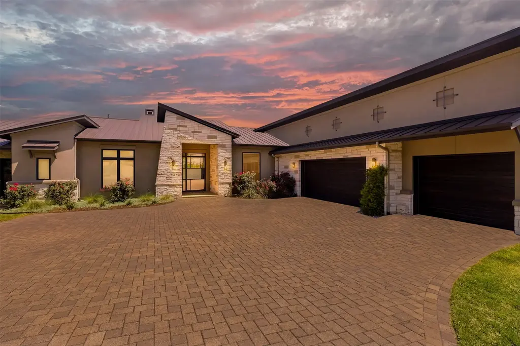 8801 Bellancia Drive, Austin