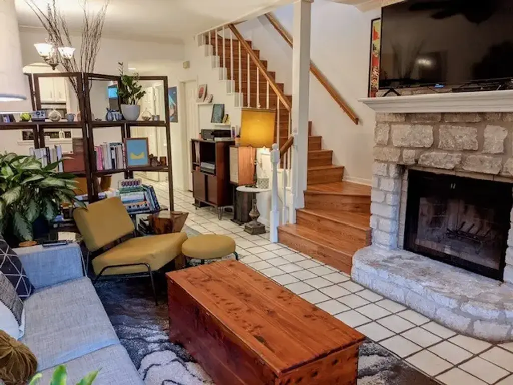 639 W 31 1/2 Street, Austin