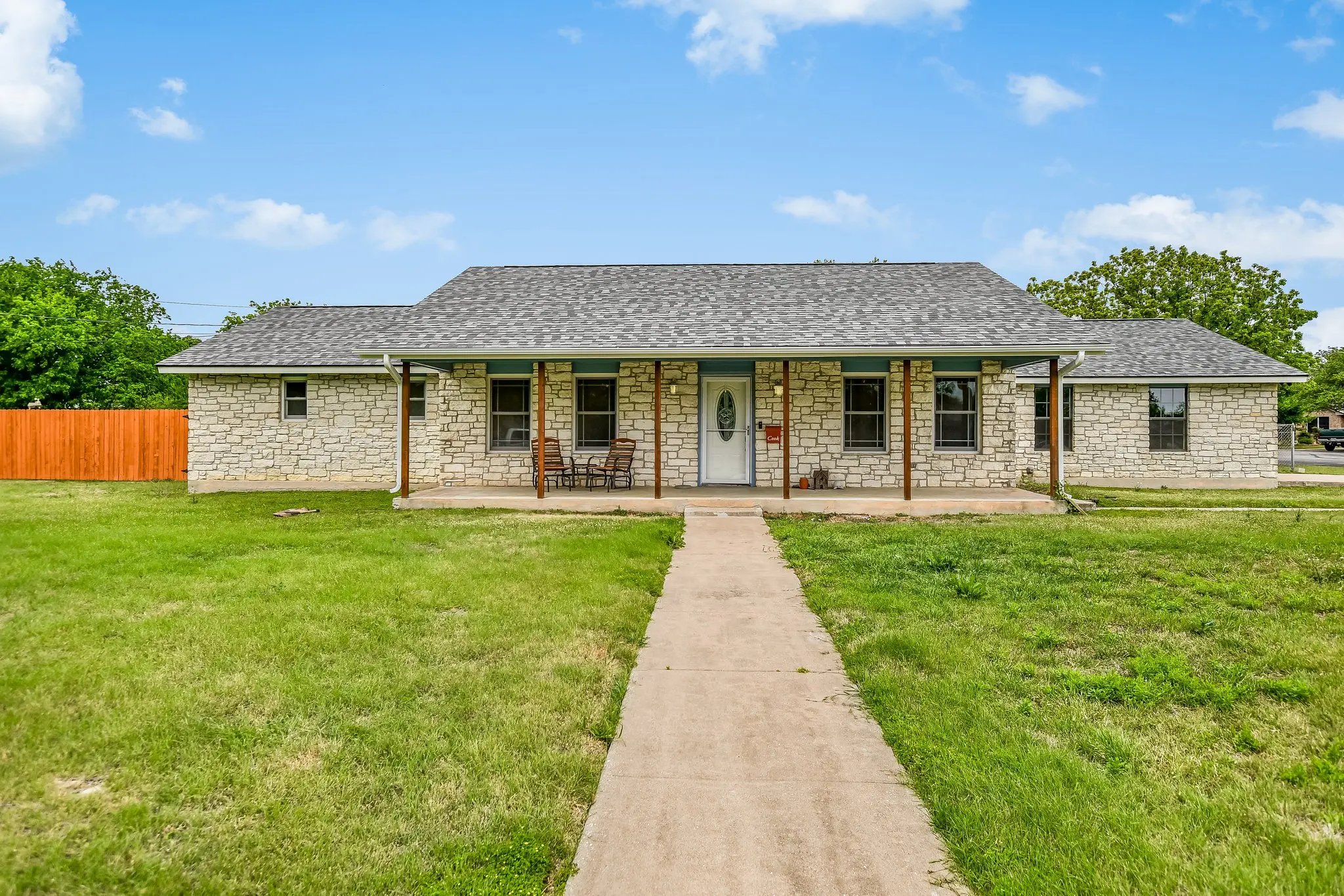 Photo of Listing #2358642