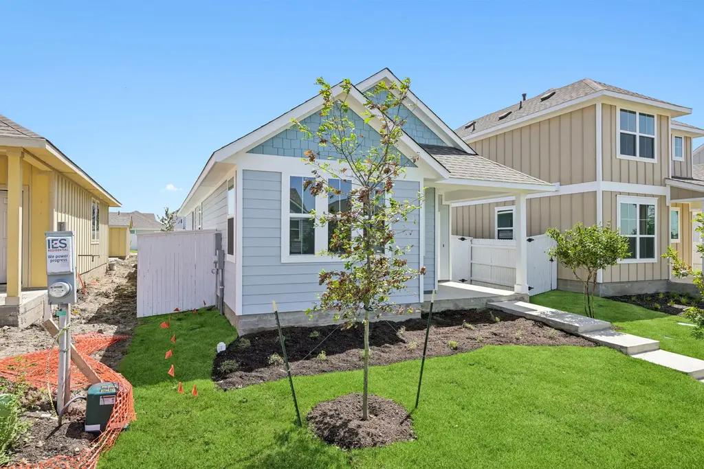 161 Daylily Drive, Elgin