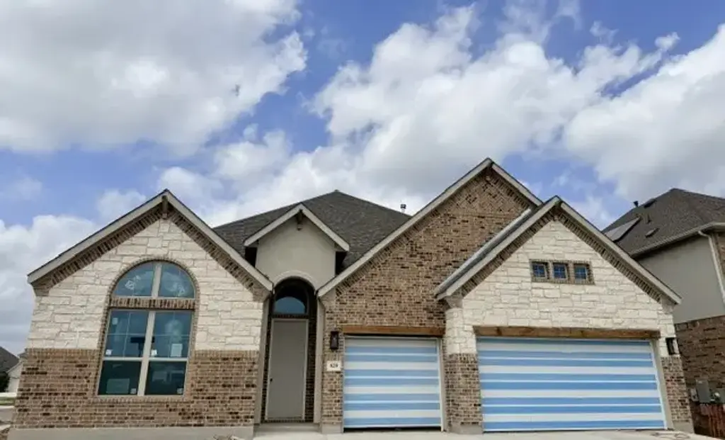 829 Old Garden Road, Leander