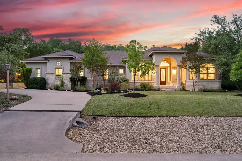 1012 Sailmaster Street, Lakeway