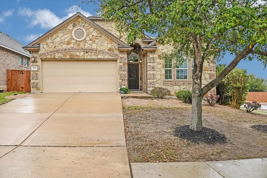 18500 Rio Chama Lane, Austin