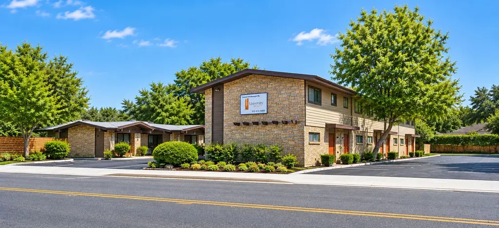 5001 Bull Creek Road 102, Austin