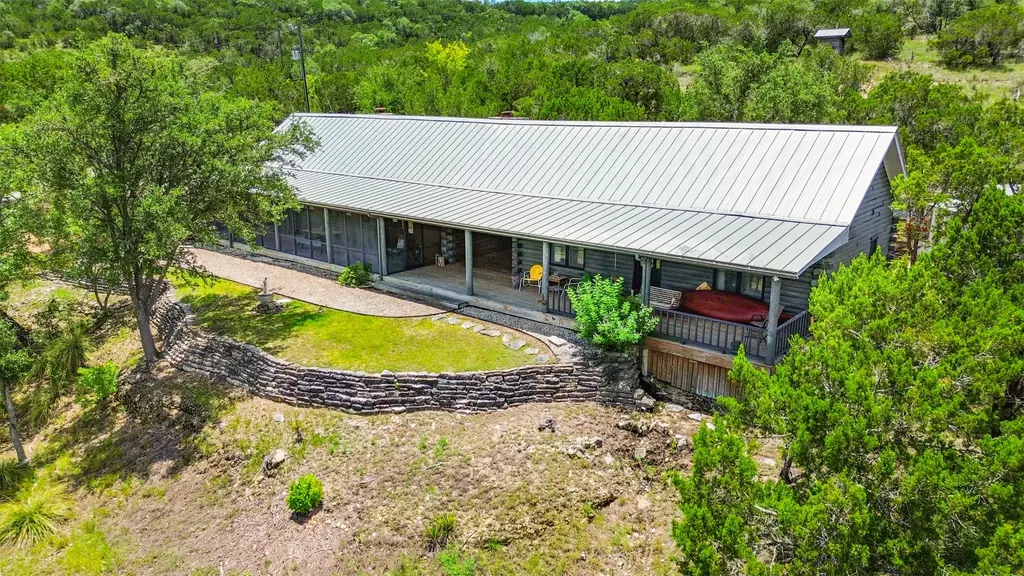 707 Deer Lake Road, Wimberley