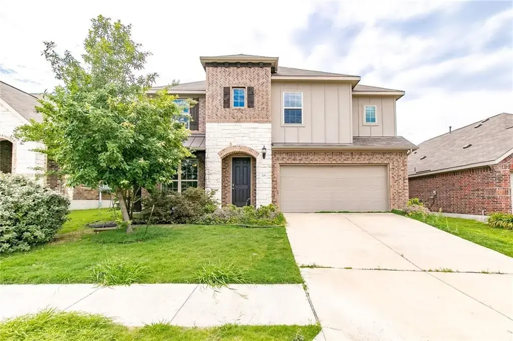 226 Hot Spring Valley, Buda