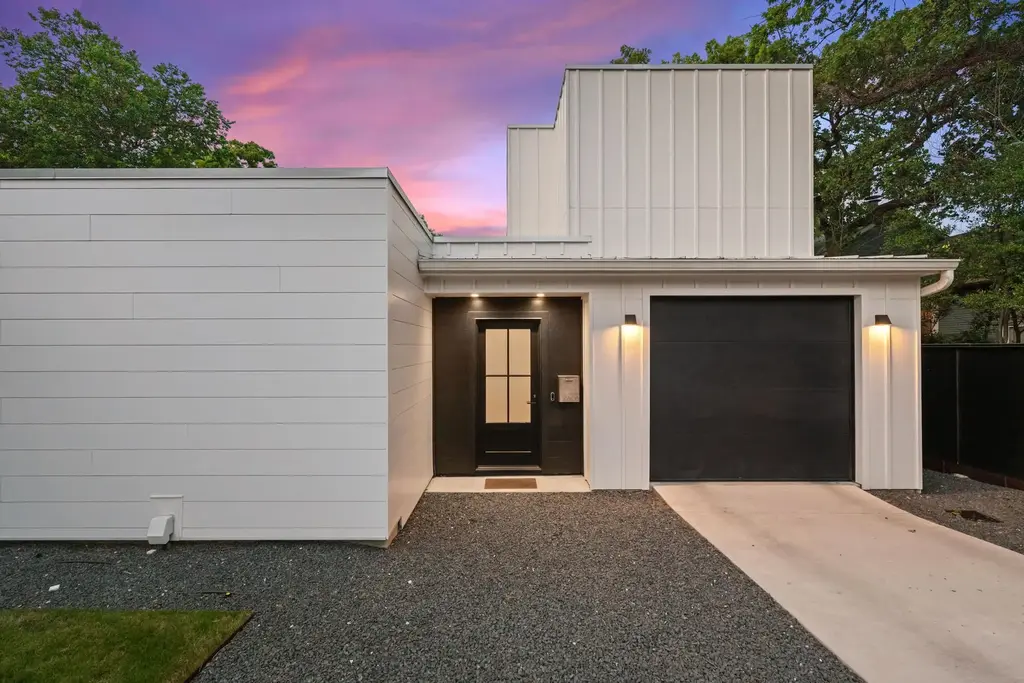 3508 Bridle Path, Austin
