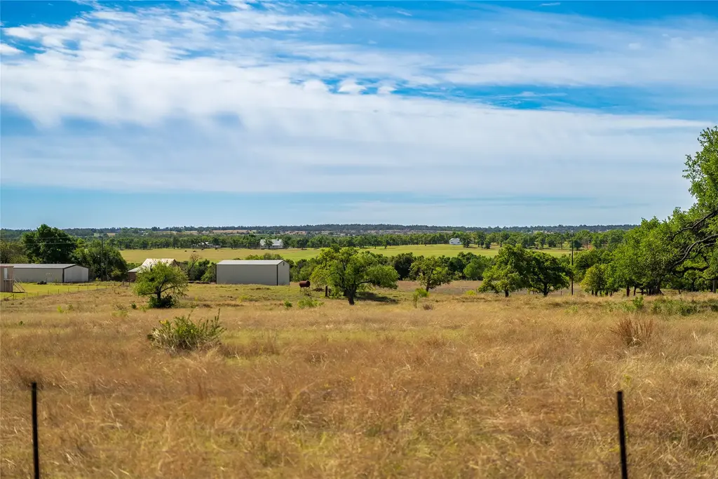 12350-125 N Hwy 16 Highway, Fredericksburg