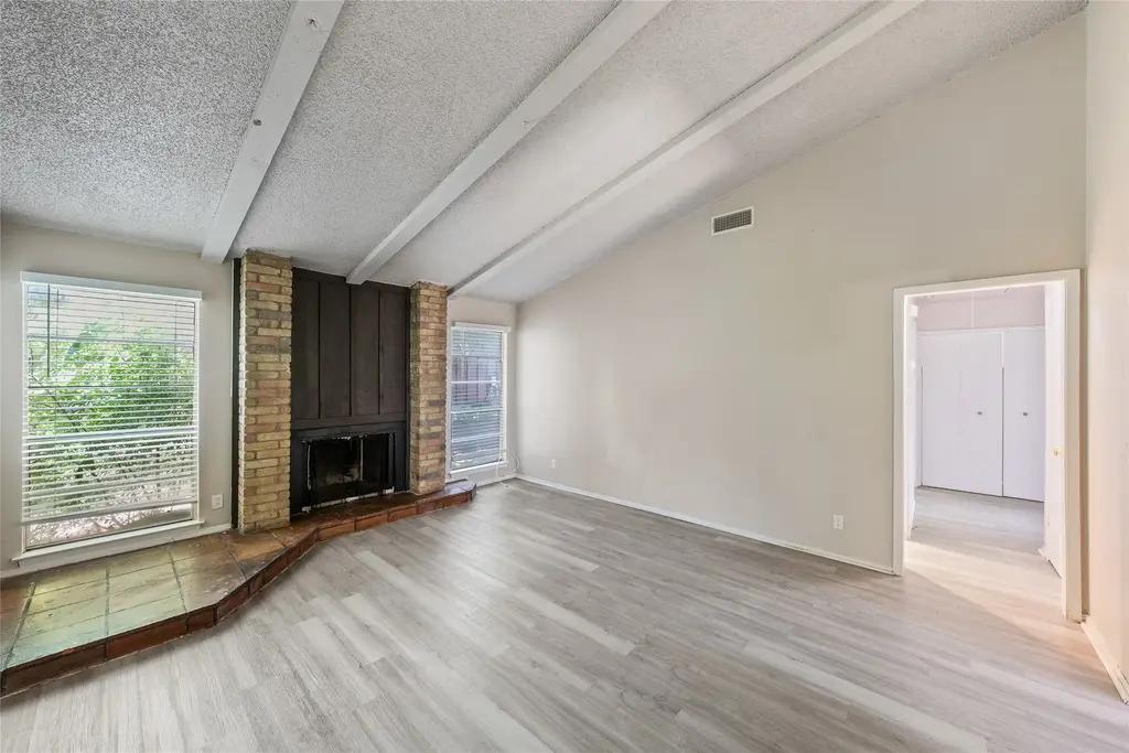 1111 W Rundberg Lane, Austin