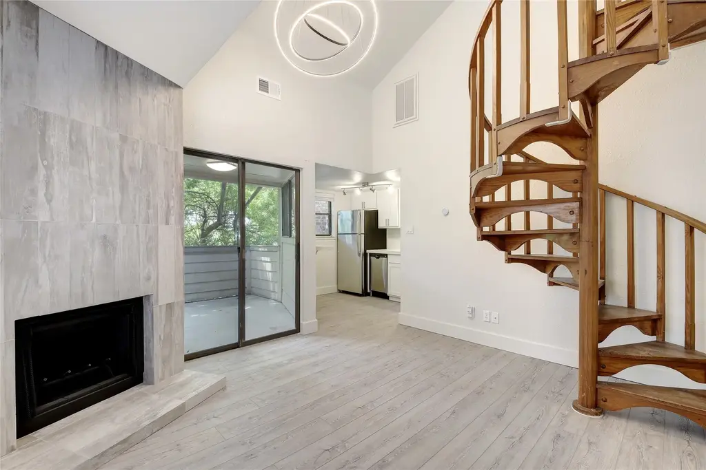 2500 Burleson Road 719, Austin