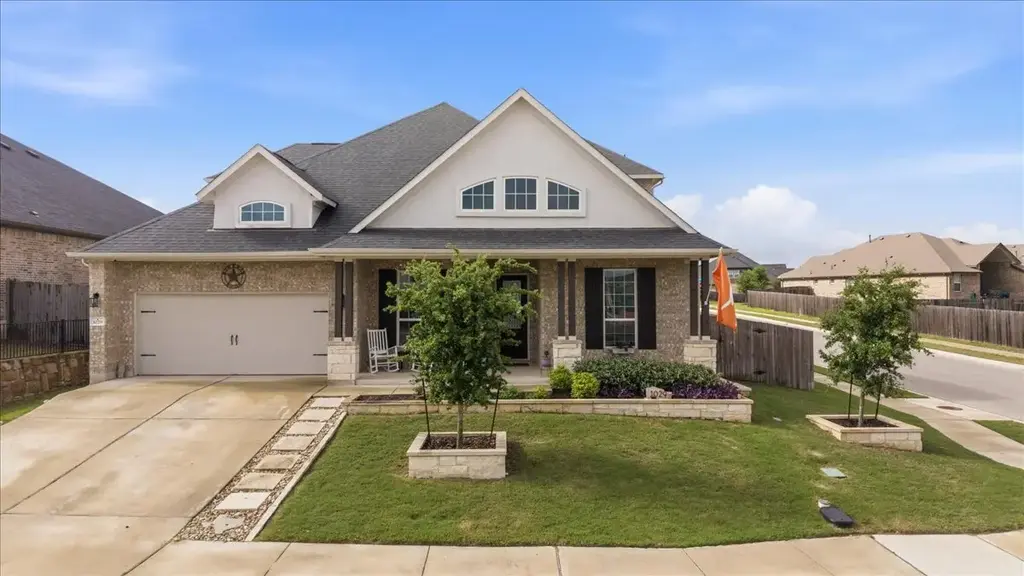 1029 Wild Pecan Loop, Buda