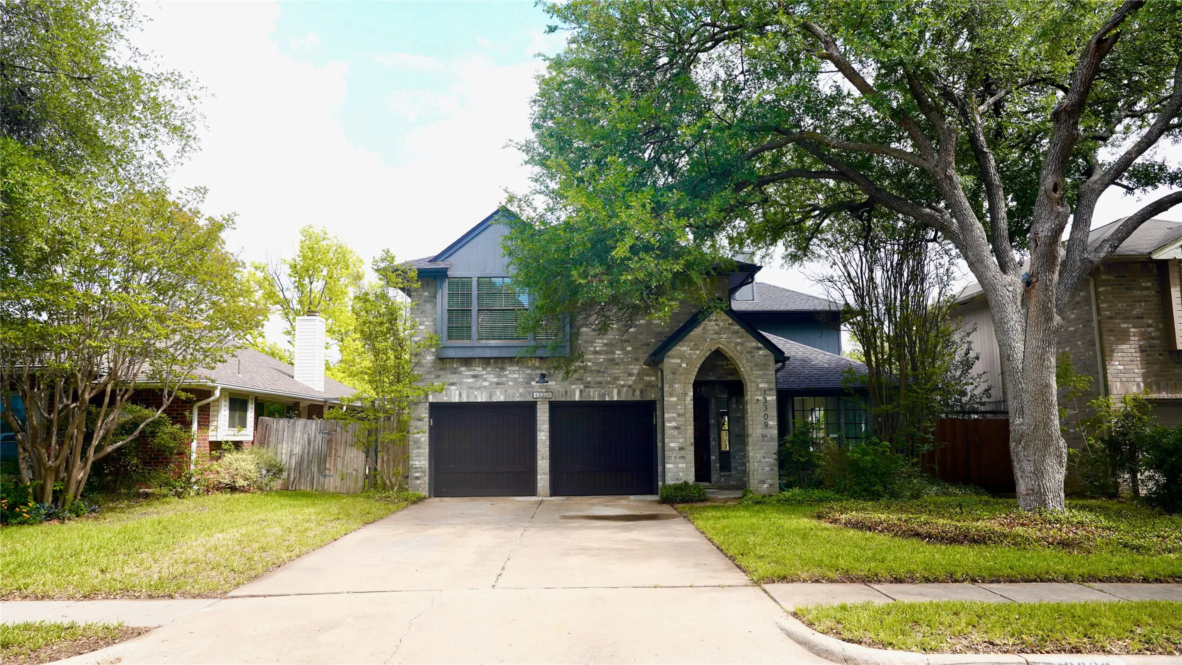Photo of Listing #9857961