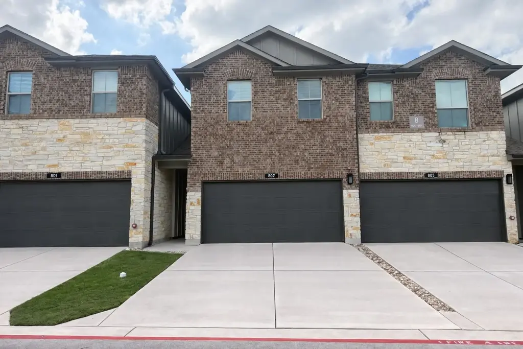 1200 S 10th Street 802, Pflugerville