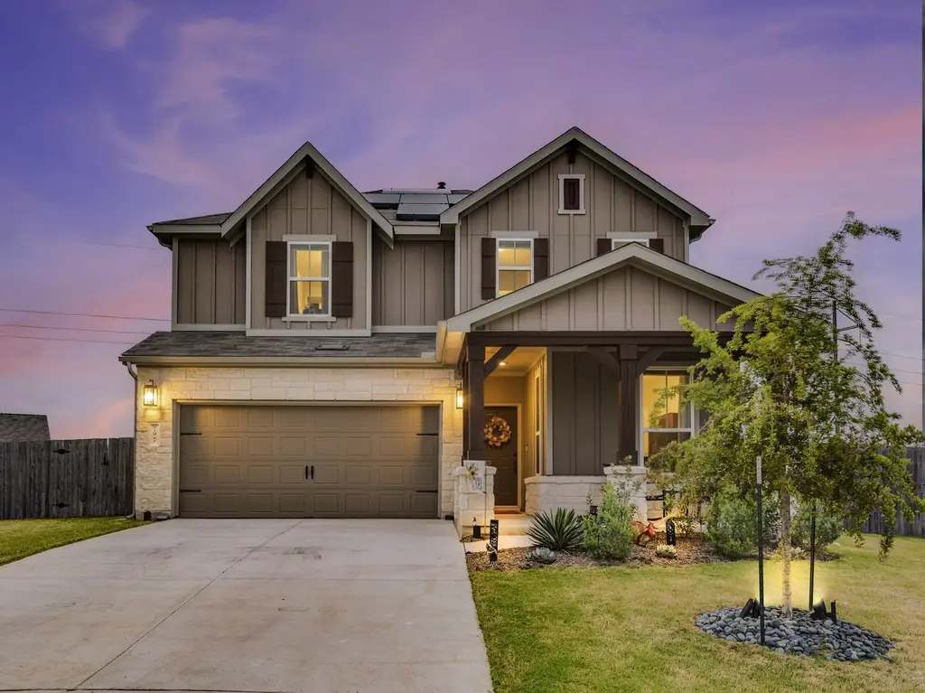 297 Tree Nut Loop, Buda