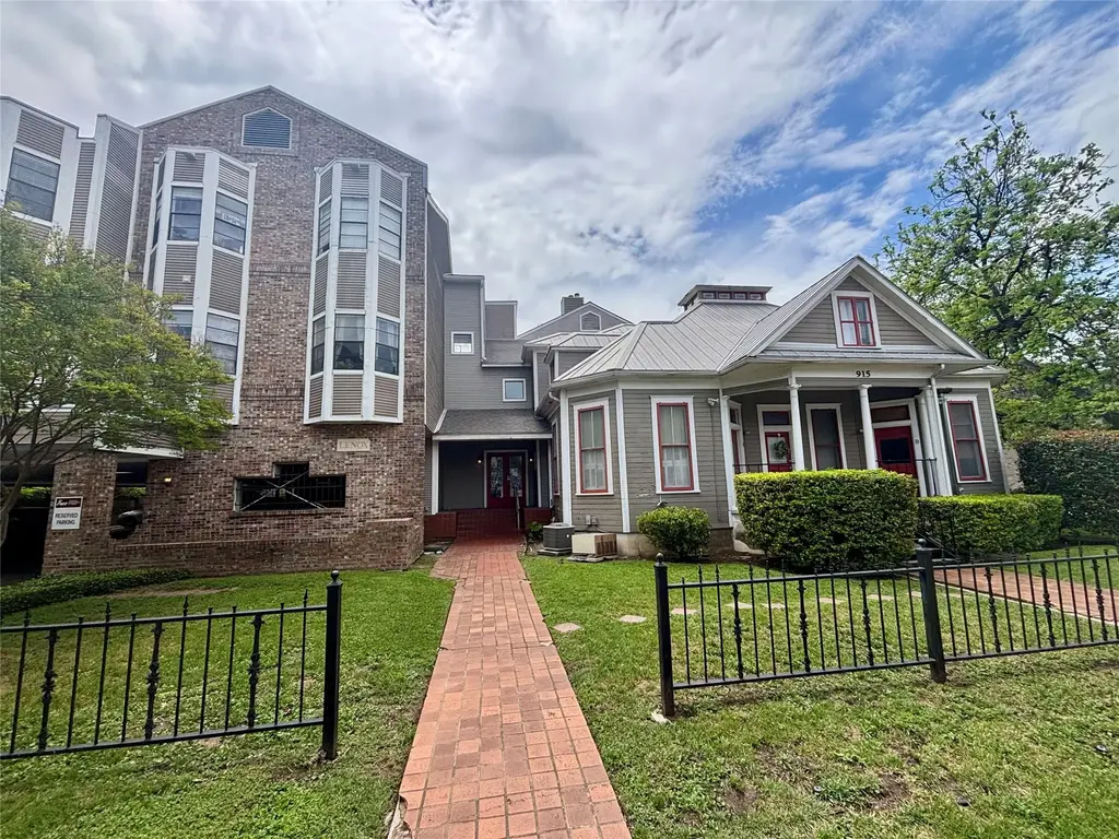 915 W 23rd Street 206, Austin