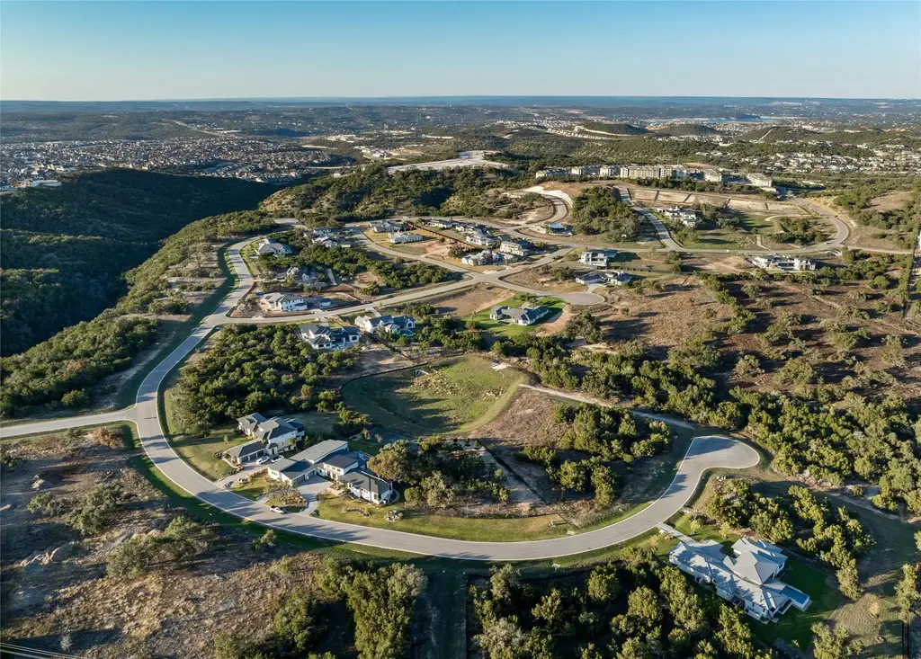 5800 Twin Peaks Trace, Austin