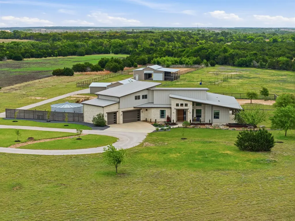 215 Mesa Vista Drive, Leander