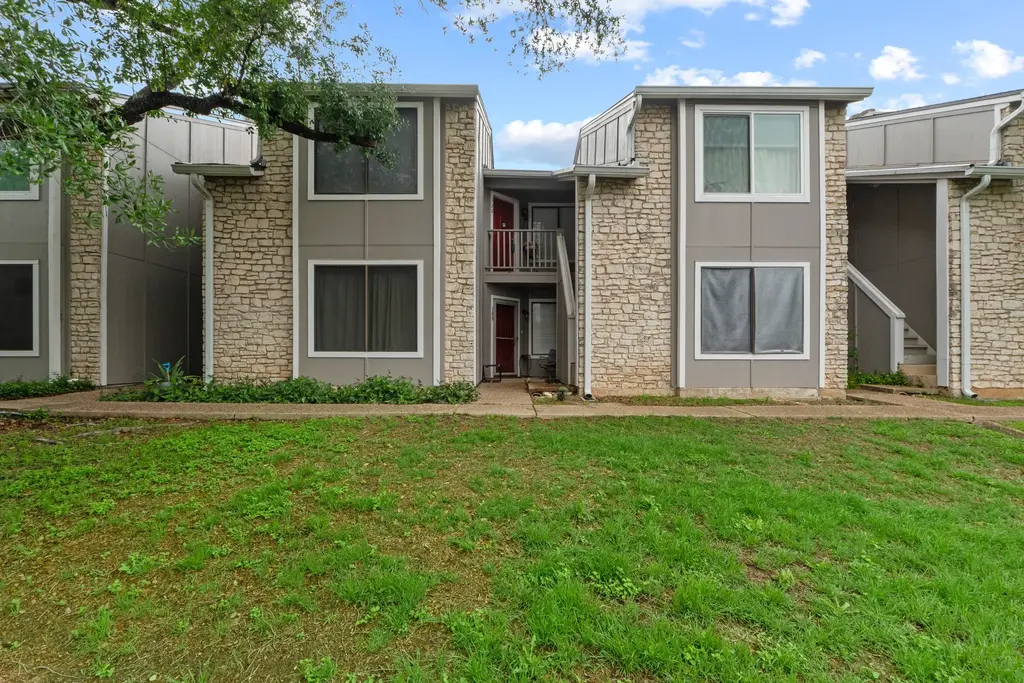 1740 Timber Ridge Road 132, Austin