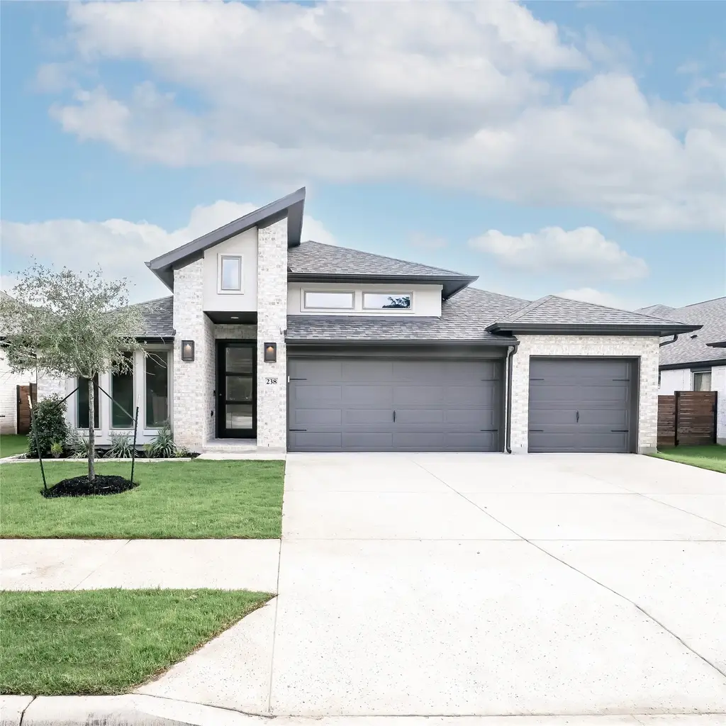 238 Melody Road, Lockhart