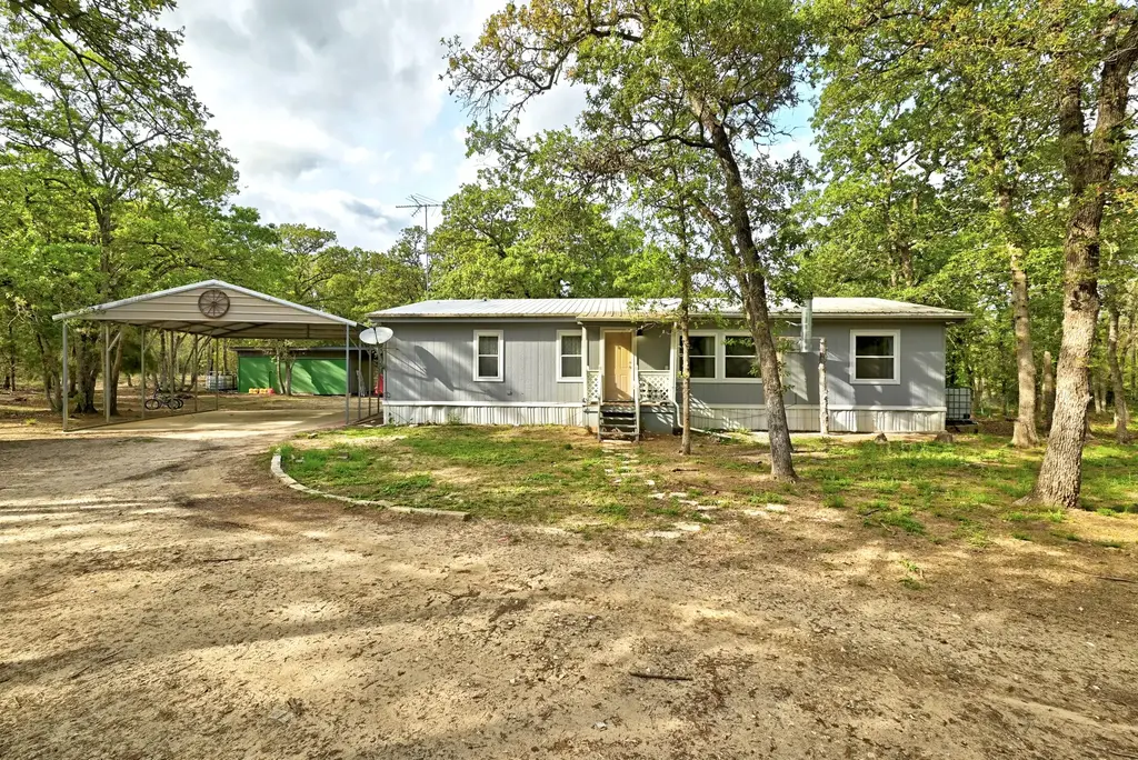 124 Coyote Lane, Elgin