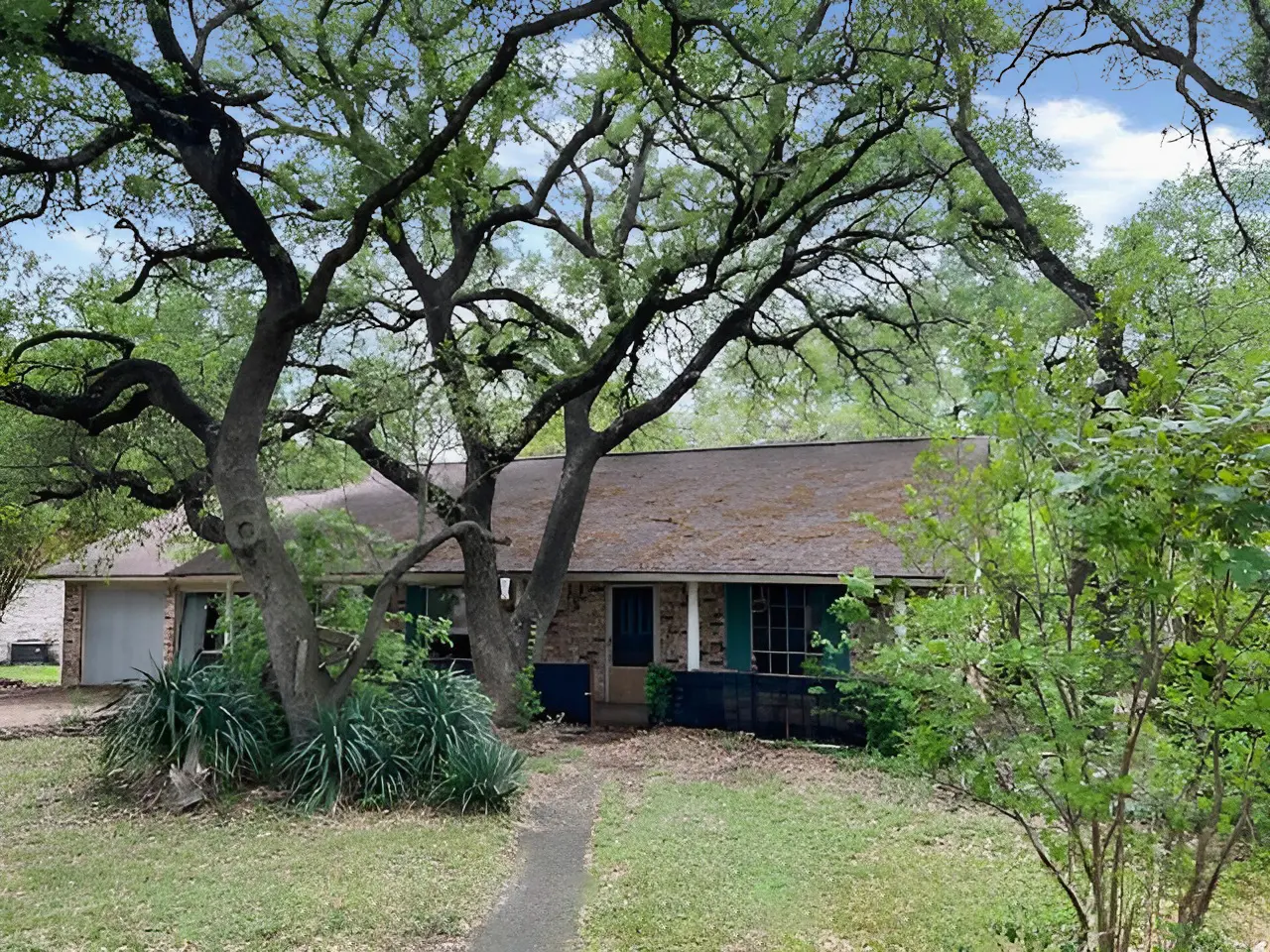 Photo of Listing #7100540
