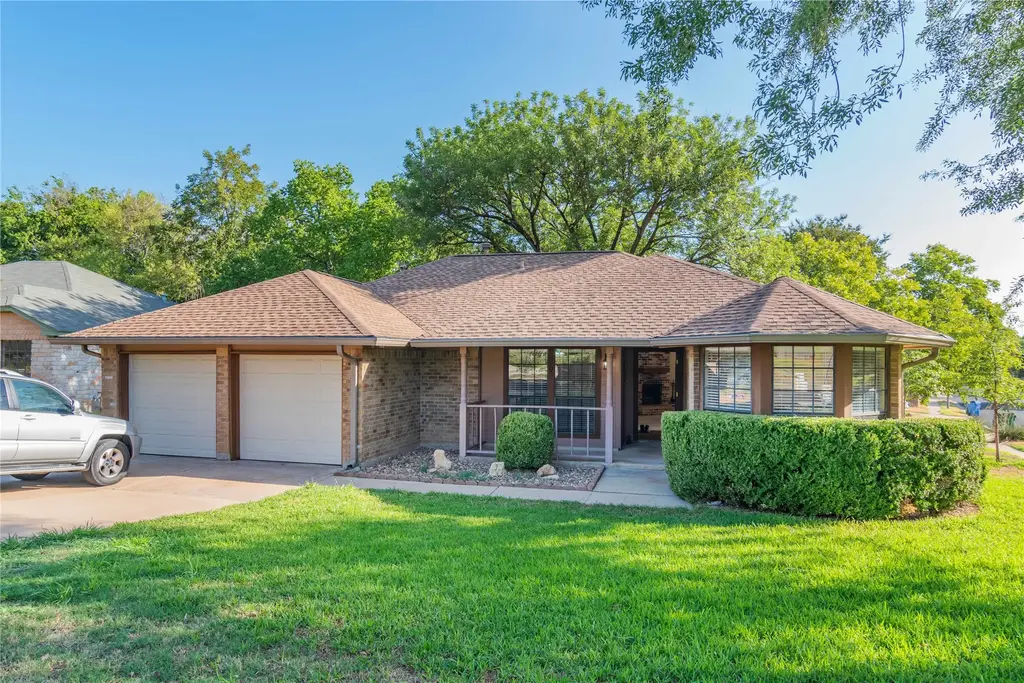 2200 Maple Hollow Trail, Austin