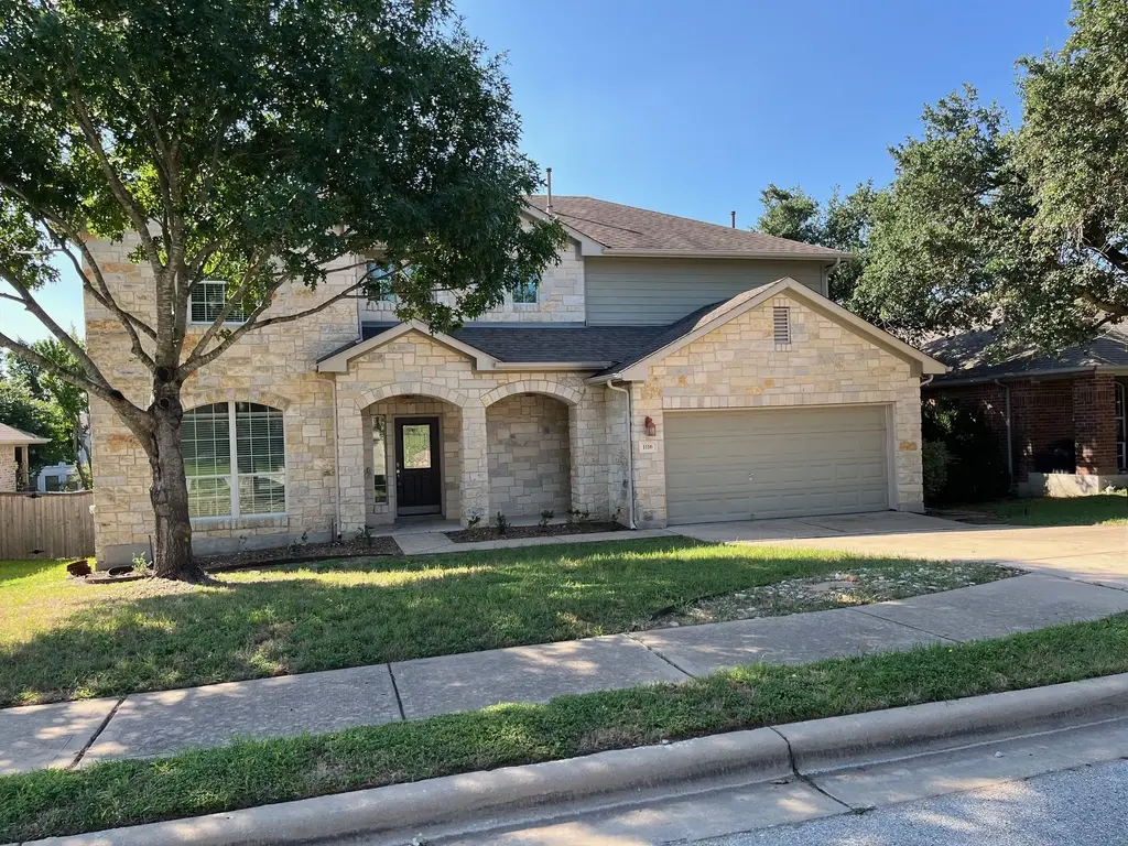 1116 Wigwam, Leander