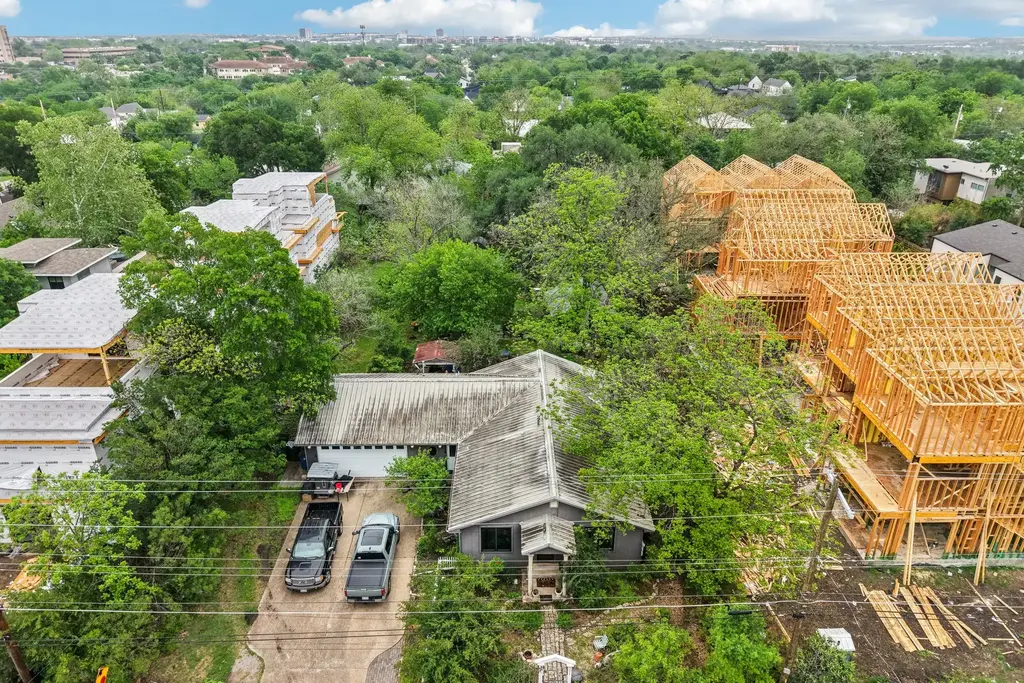 4411 Banister Lane, Austin