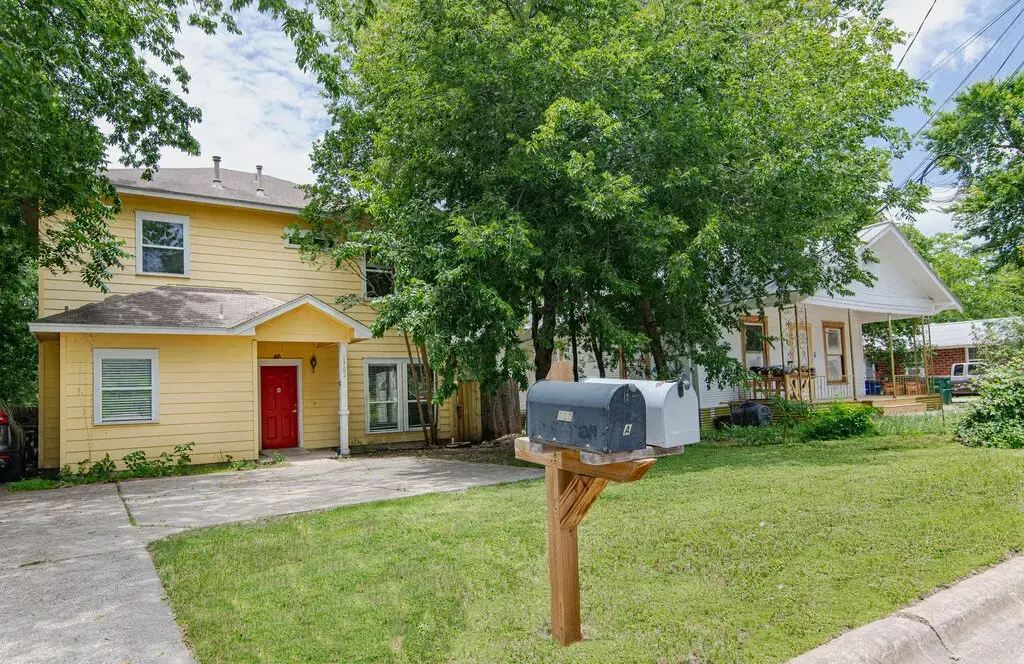 1702 Singleton Avenue A, Austin
