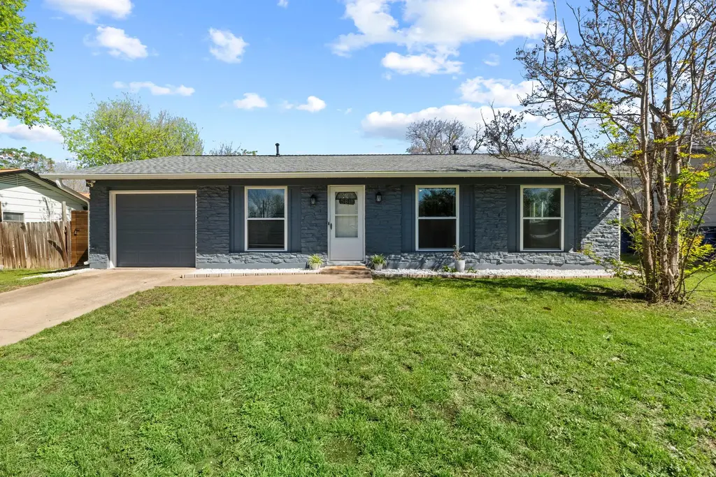 5811 Glenhollow Path, Austin