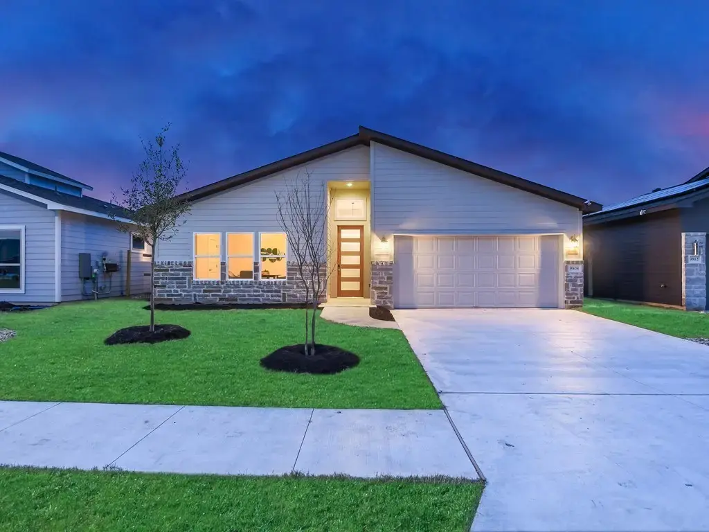 9808 Becoming Street, Manor