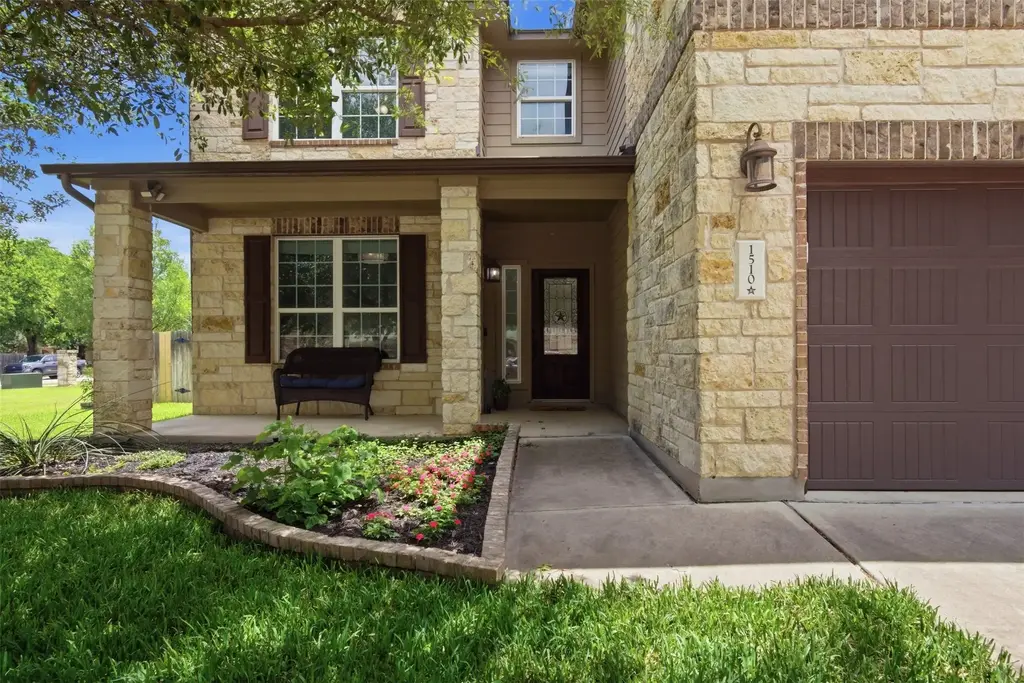 1510 Coldwater Hollow, Buda