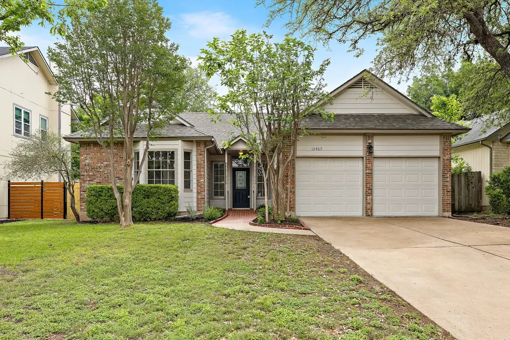 12409 Hunters Chase Drive, Austin