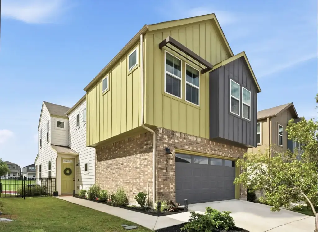 7504 Chesapeake Rail Lane 153, Austin