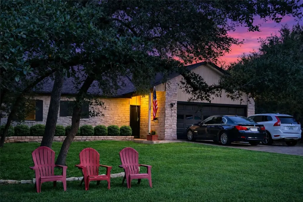 705 Lisa Drive, Austin