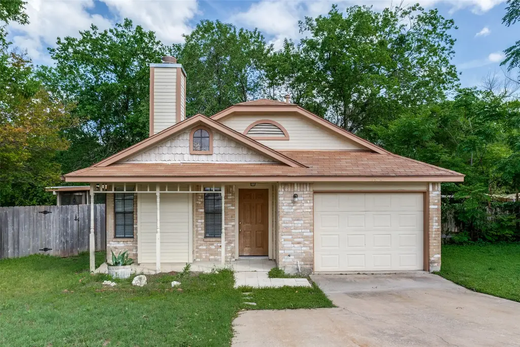 1121 Peggotty Place, Austin