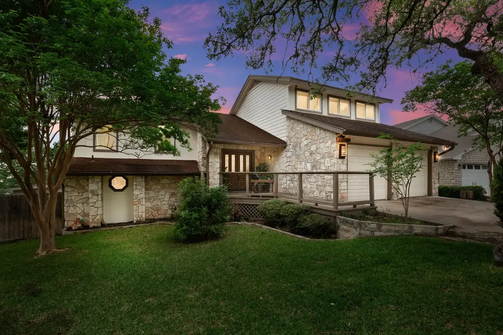 10700 Windridge Drive, Austin
