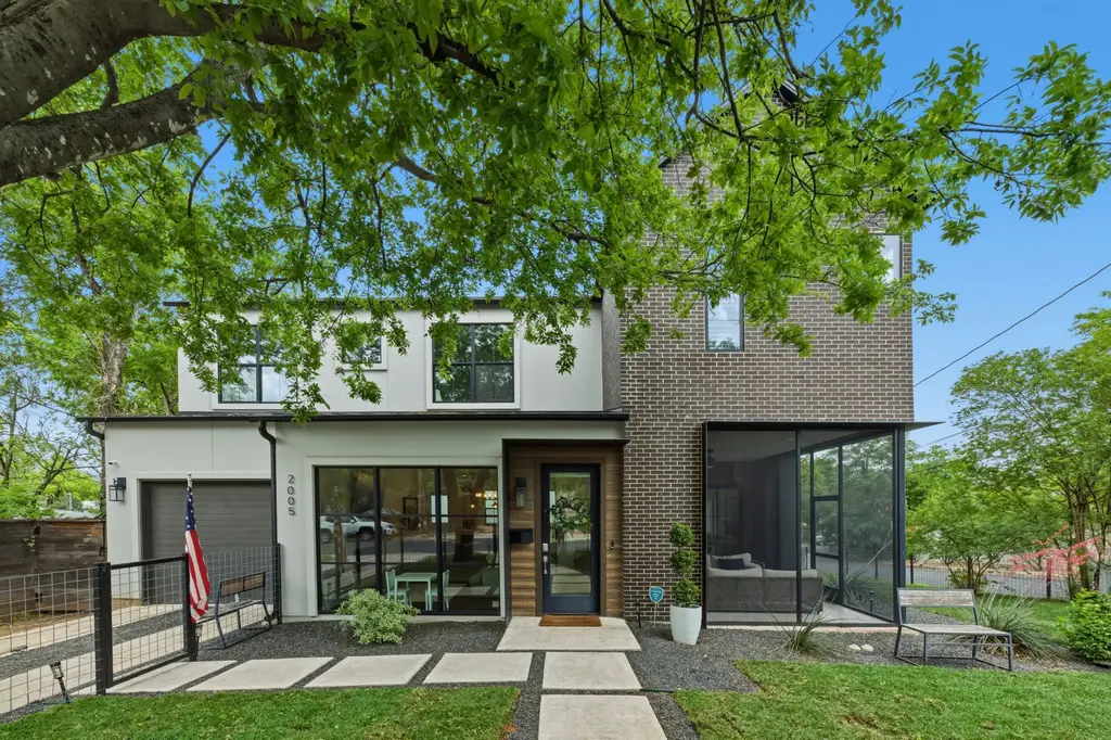 2005 Goodrich Avenue, Austin