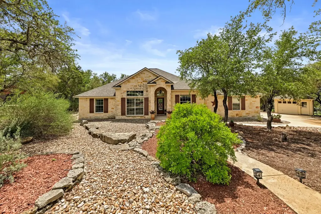 615 Mountain Crest Drive, Wimberley