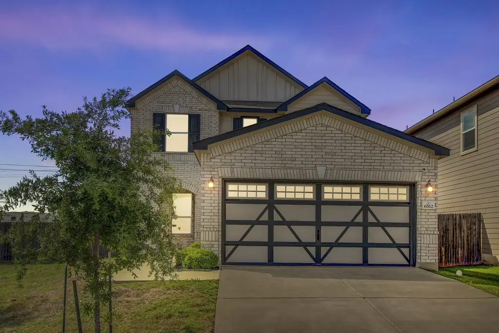 6512 Wagon Spring Street, Del Valle