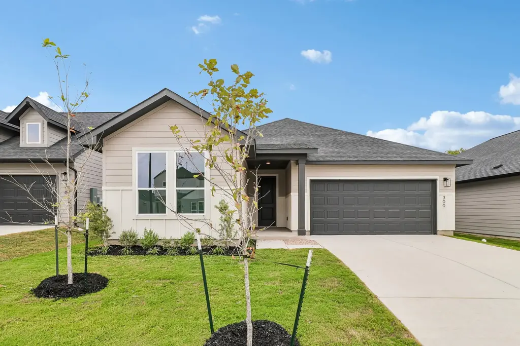 300 Romans Road, Kyle