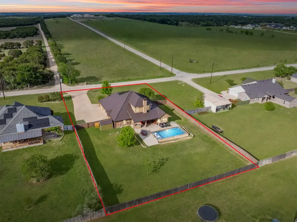 4467 W Amity Road, Salado